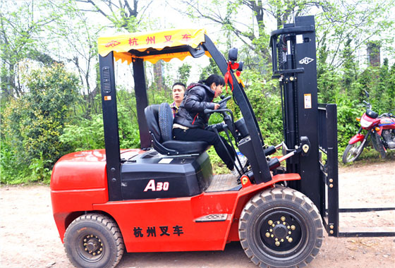 杭州叉车3吨
